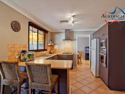 2 Clarence Road, St Clair