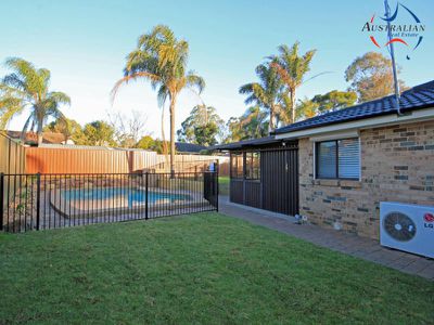 5 Othello Place, St Clair