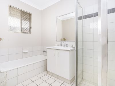 42 Gosse Circuit, Gunn