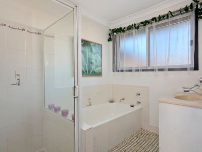 15 Palena Crescent, St Clair