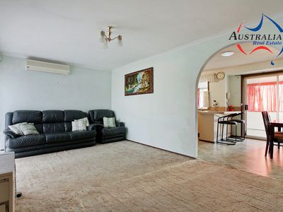 5 Tumut Place, St Clair