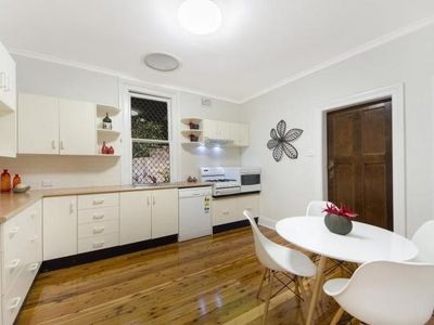 1 Coronation Avenue, Eastwood