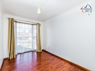 6 Kingfisher Way, St Clair