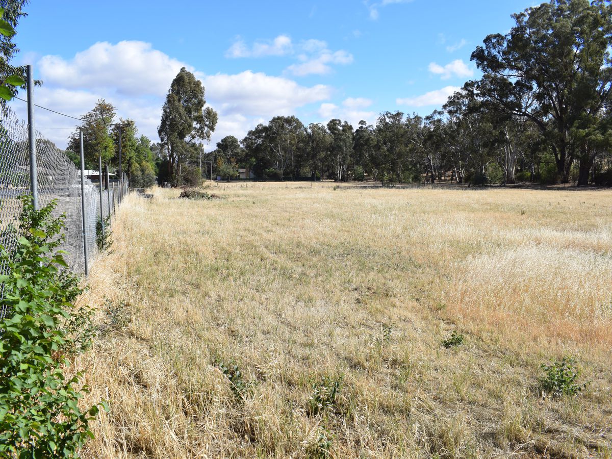 Lot CA 17, High Street, Wedderburn