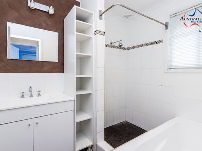 98 St Clair Avenue, St Clair