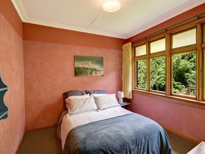 13 Thomson Street, Lookout Point