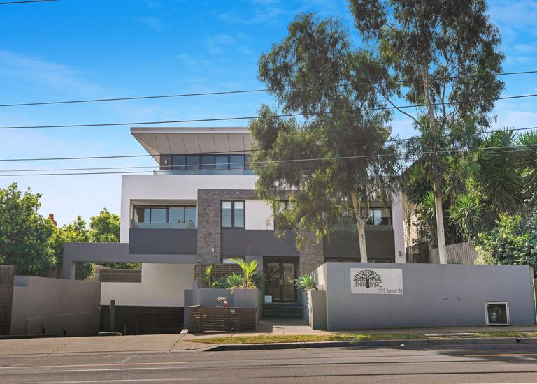 2 / 1295 Toorak Road, Camberwell 2 / 1295 Toorak Road, Camberwell