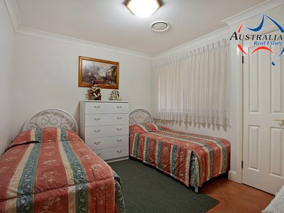 6 Colorado Drive, St Clair