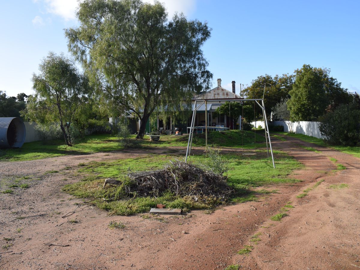 48 Mildura Way, Charlton