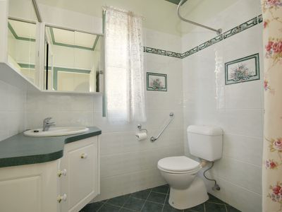 2 Stirling Street, East Toowoomba