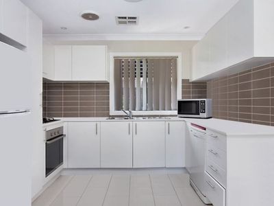 1 / 6 Canberra Street, Oxley Park