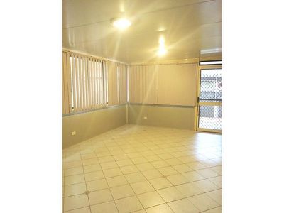 70 Shadlow Crescent, St Clair