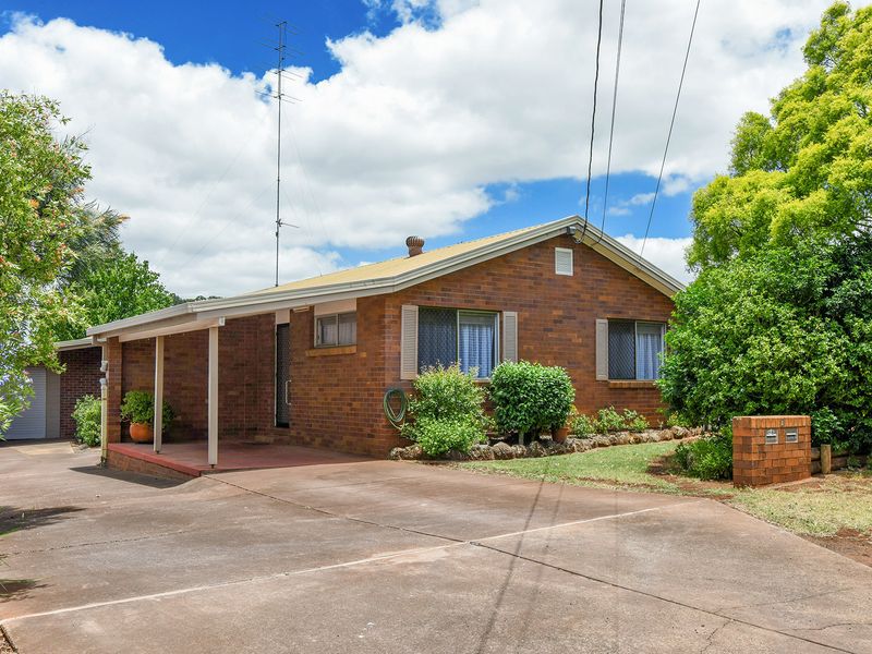 2 / 1 Behland Street, Kearneys Spring