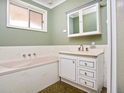 14 Harvey Circuit, St Clair