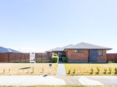 114 Pegasus Boulevard, Pegasus