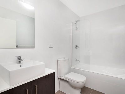 712 / 1-5 Weston Street, Rosehill