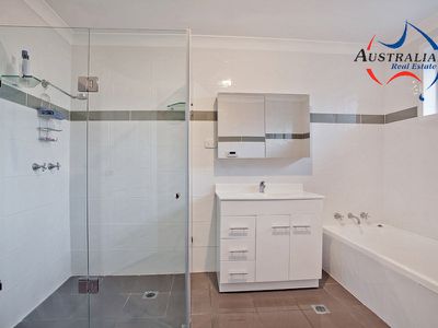 7 Snowy Close, St Clair