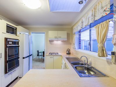 16 Tumut Place, St Clair