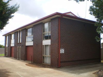 1 / 241 Long Street, South Toowoomba