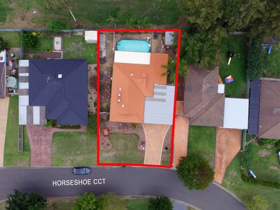 27 Horseshoe Circuit, St Clair
