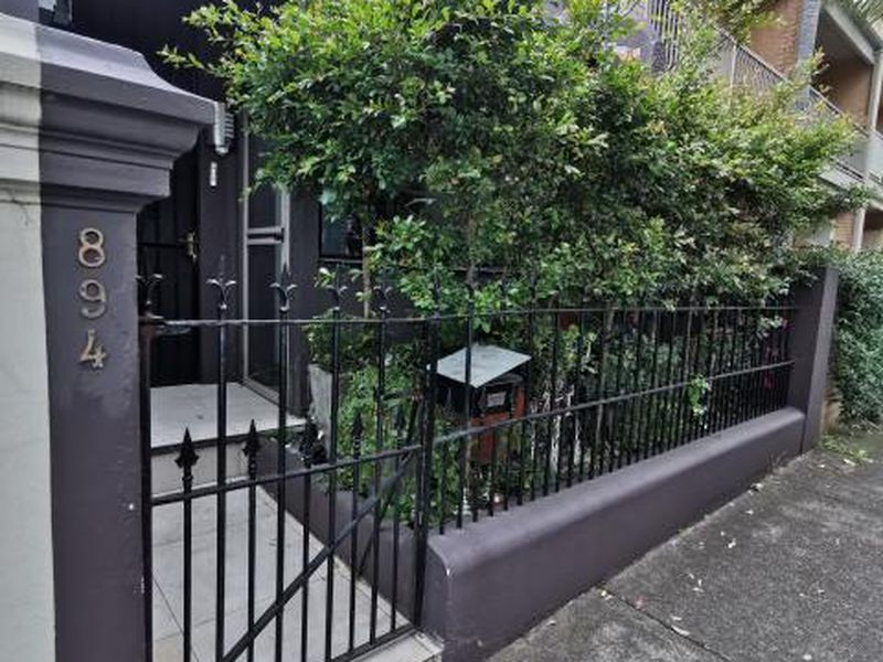 2 / 894 Elizabeth Street, Zetland