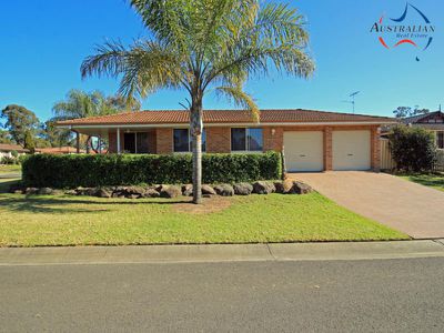 25 Martin Grove, Colyton