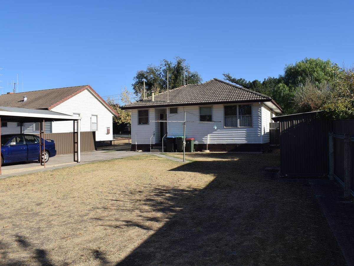 17 MacKenzie Street West, Golden Square