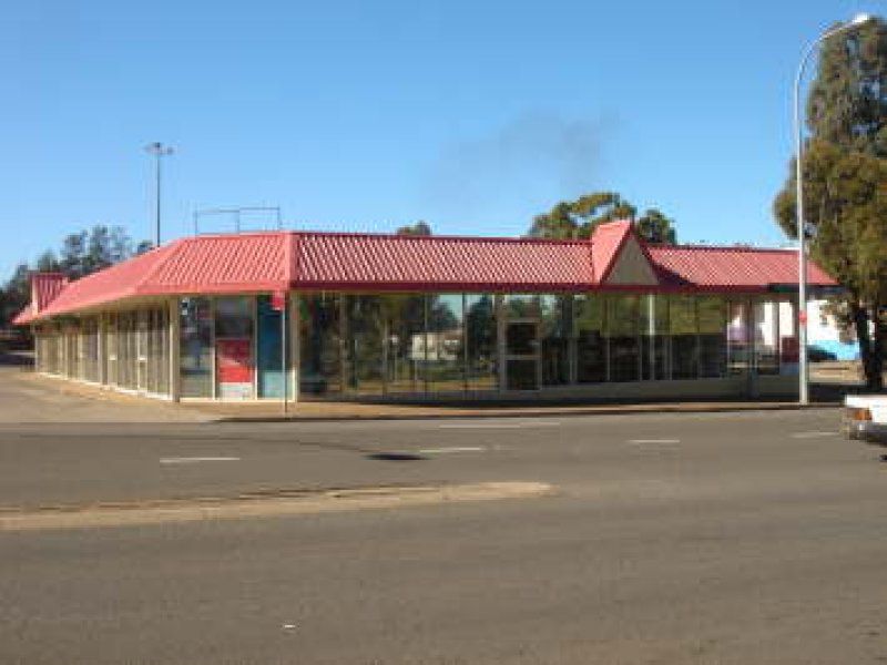 3/6 - 10 Mount, Mount Druitt