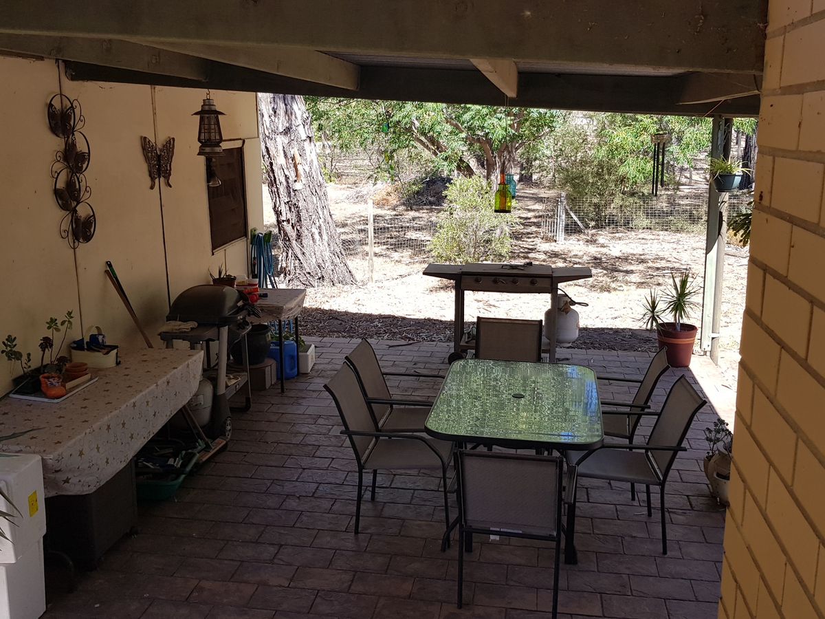 25-27 Bridge Road, Rochester