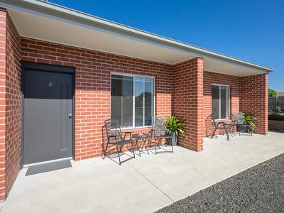 27 Main Street, Romsey