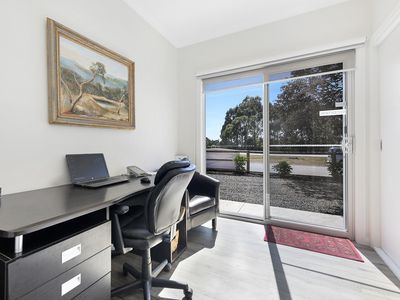 27 Main Street, Romsey