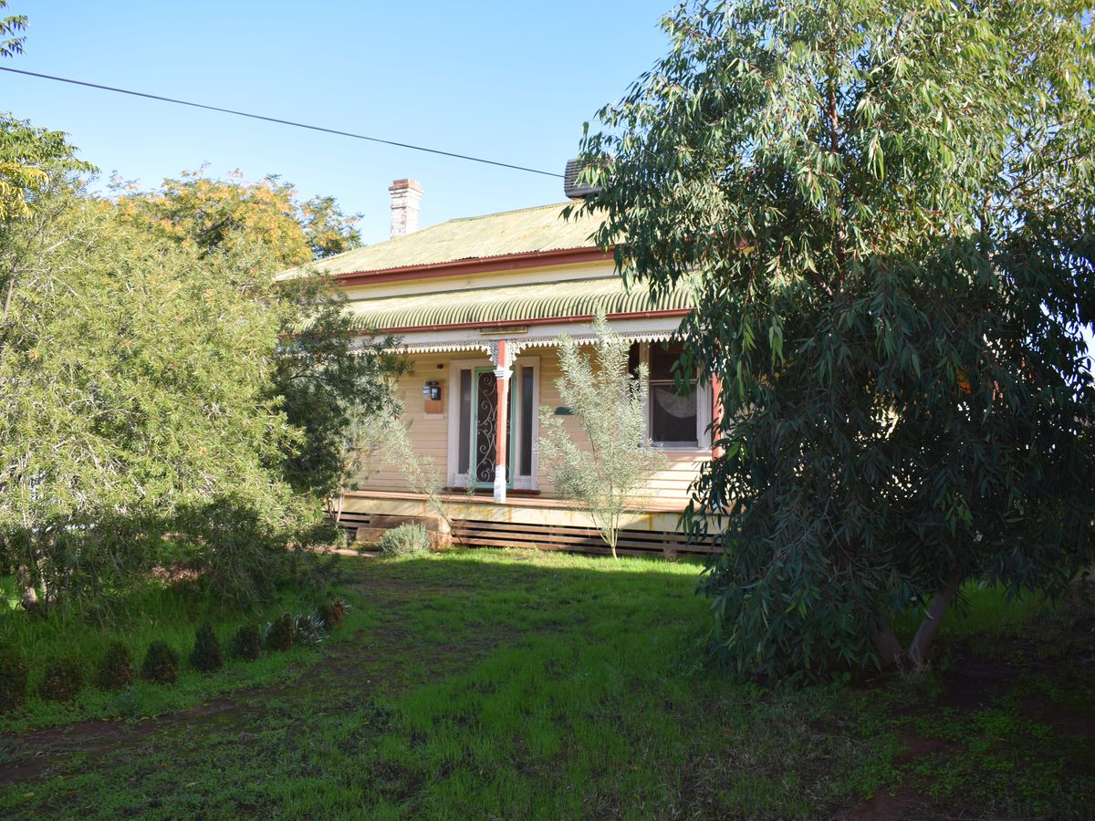 48 Mildura Way, Charlton