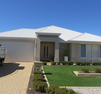 16 Moonah Way, Hammond Park