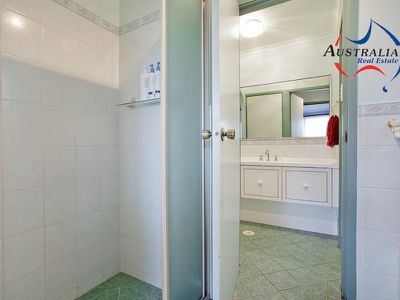 5 Tumut Place, St Clair