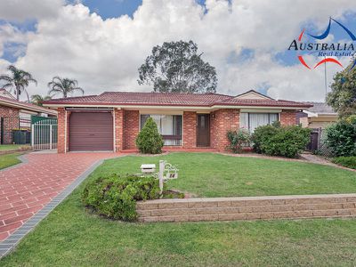 14 Pine Creek Circuit, St Clair