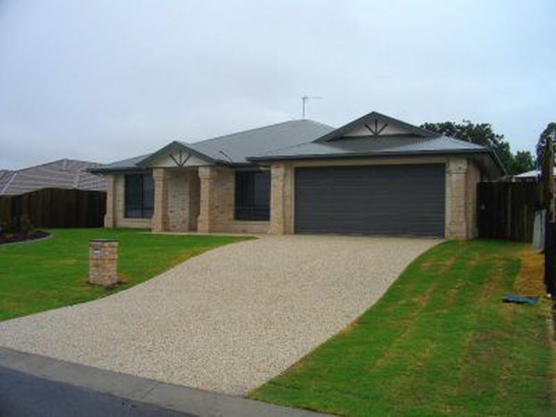 11 Cooranga Street, Glenvale