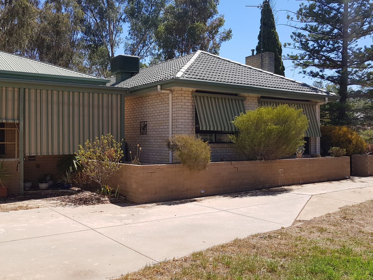 25-27 Bridge Road, Rochester