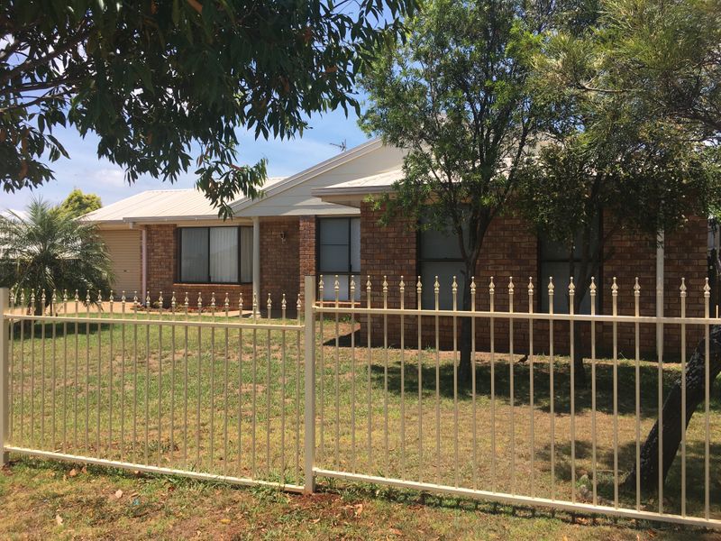 10 Danica Court, Kearneys Spring