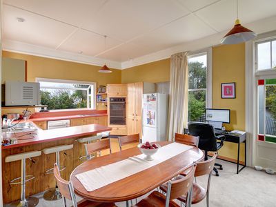 10 Littlebourne Road, Roslyn