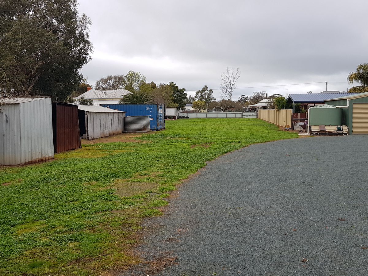 168-170  Railway Road, Elmore