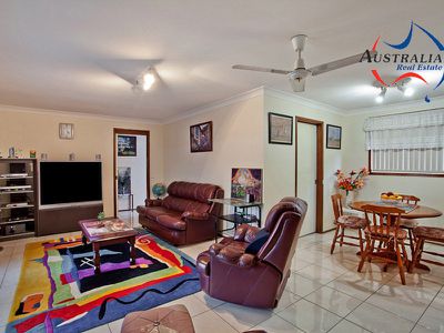 70 Cook Parade, St Clair