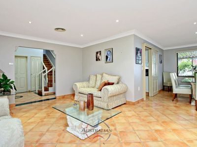 12 Francis Greenway Avenue, St Clair