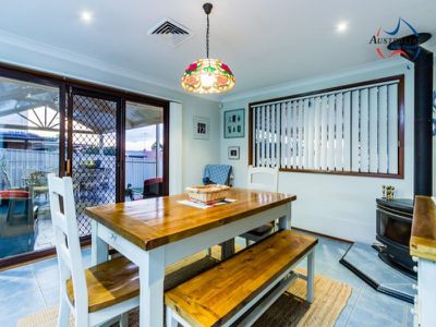 100 Cook Parade, St Clair