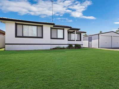 14 Alpine Circuit, St Clair