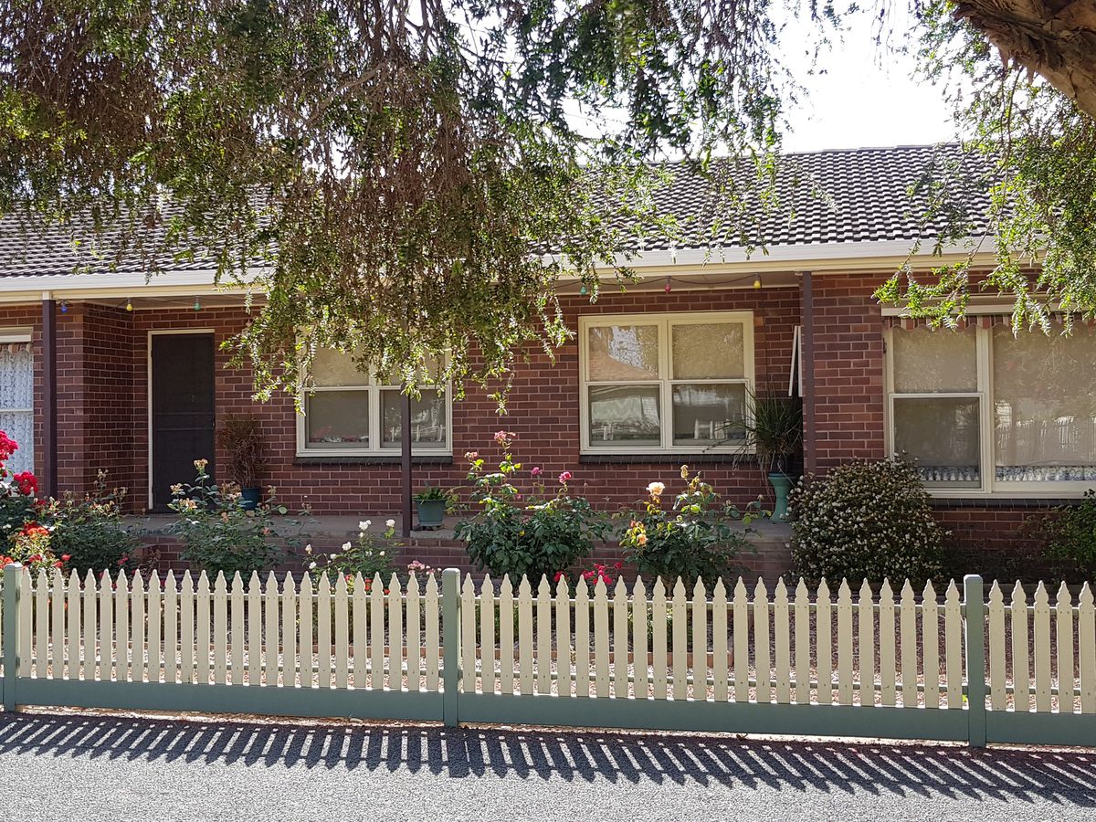 2 Edward St , Rochester