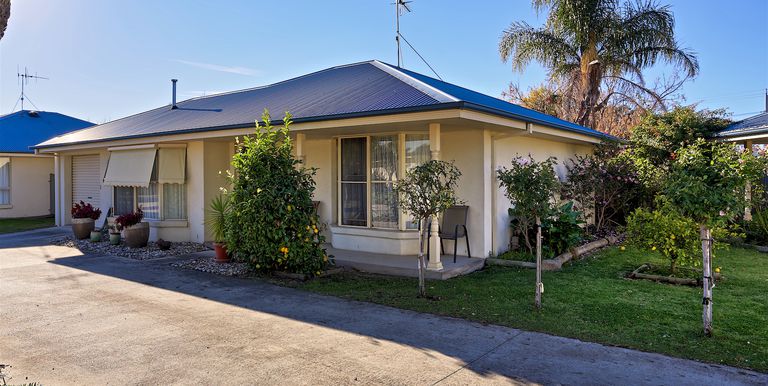 2 / 3-5 Weir Street, Euroa 2 / 3-5 Weir Street, Euroa