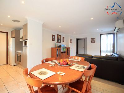 11 Kalambo Place, St Clair