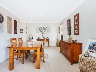 6 Chad Place, St Clair