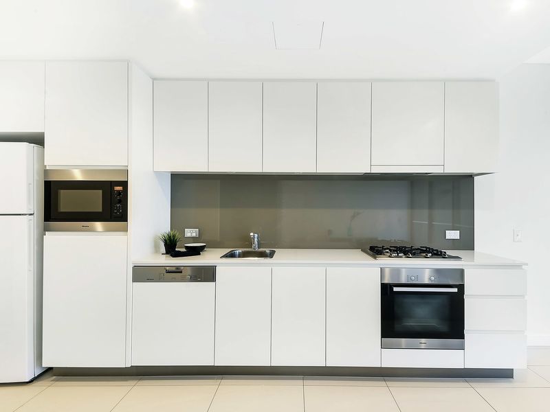 702 / 5 Gratton Close, Glebe