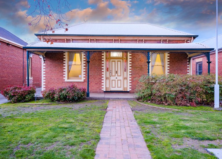 444 Swift Street, Albury 444 Swift Street, Albury